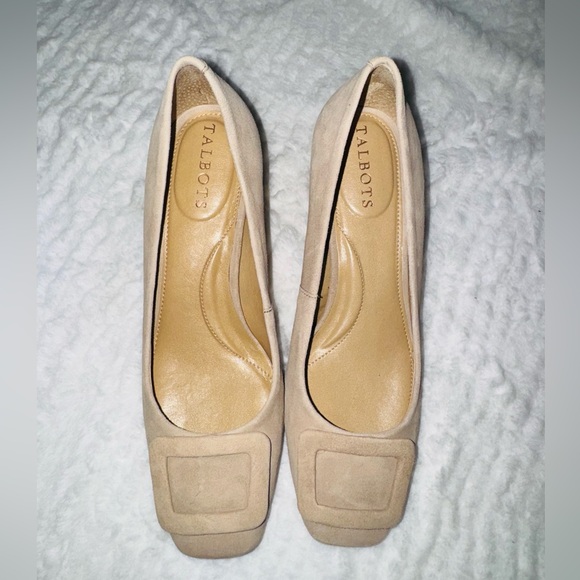 TALBOTS Elegant Tan Block Heel Pumps - Picture 3 of 9